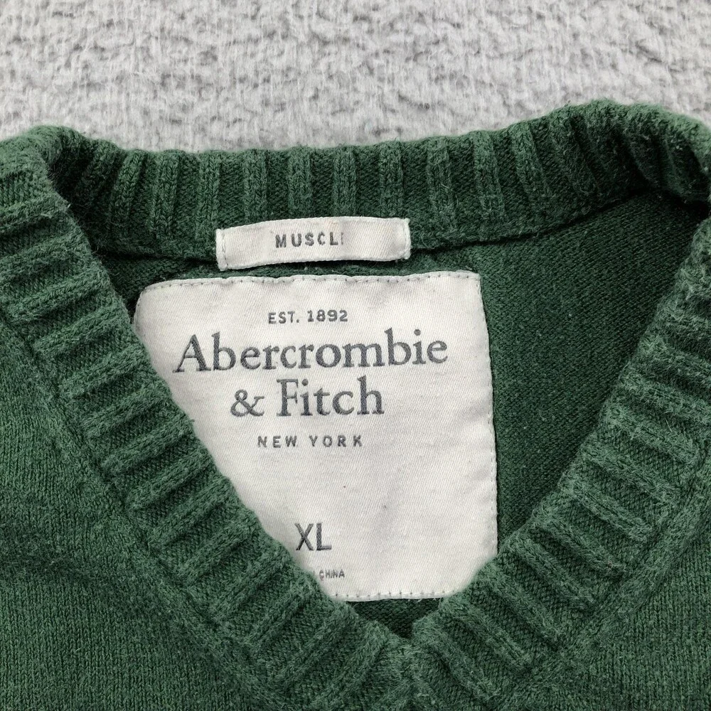 Abercrombie & Fitch Sweater Mens XL Green V Neck Knit Pullover Moose Logo